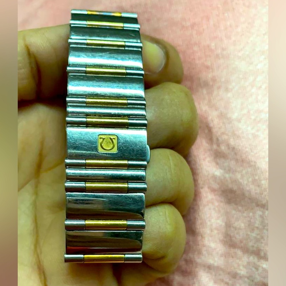 OMEGA WATCH WITH DIAMONDS & SQUARE DIAL- ORIGINAL WITH AUTHENTICITY CARD… - Picture 3 of 7
